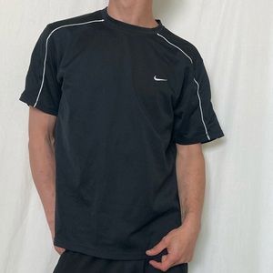Nike Athletic Shirt Men’s Large